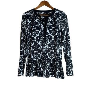 3 for $30! Kate Hill black and white patterned top